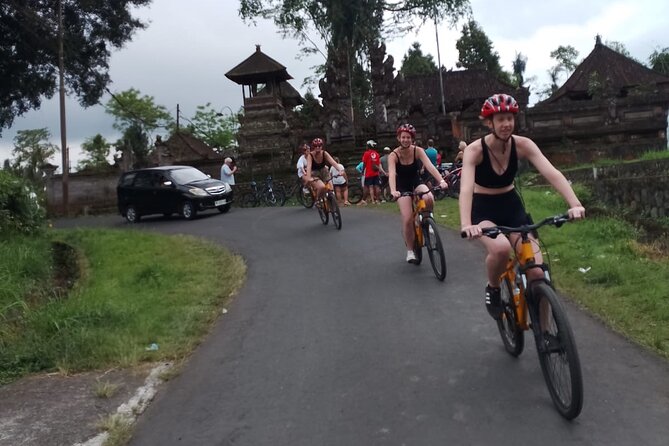 Kintamani Down Hill Cycling - Riding through farms, jungle, and village roads