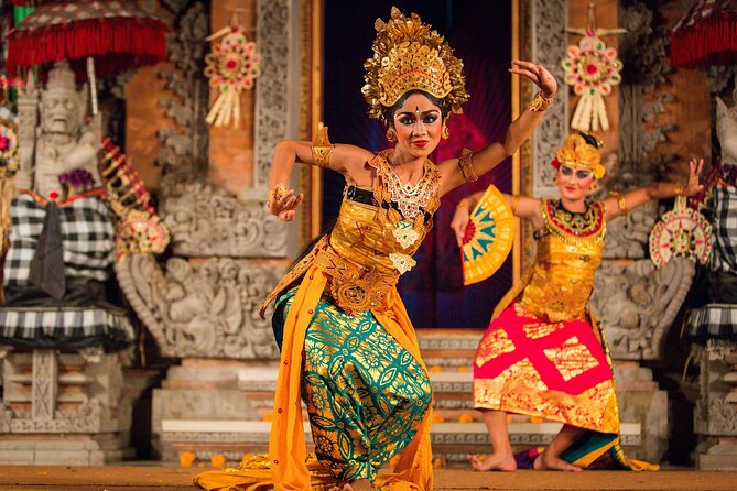 Legong Dance Show at Ubud Palace Bali - A royal dance in Ubud Palace
