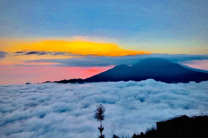 Lemukih Hidden Trekking Waterslide Sekumpul and Fiji Waterfall - Food and drinks keep the long walk manageable