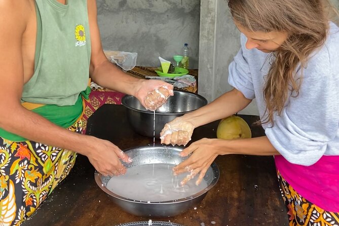 Make Traditional Bali Coconut Oil with a Balinese Family - Who will enjoy this experience most?
