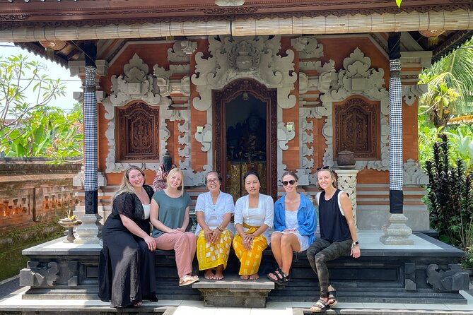 Meditate with a Shaman - Meeting the shaman at her home