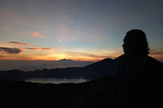Mount Batur Sunrise Hike and Natural Hot Spring Option - Breakfast at the summit