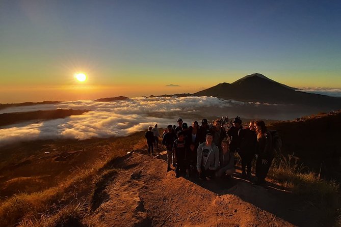 Mount Batur Sunrise Trekking Guide - The summit view and the waiting game