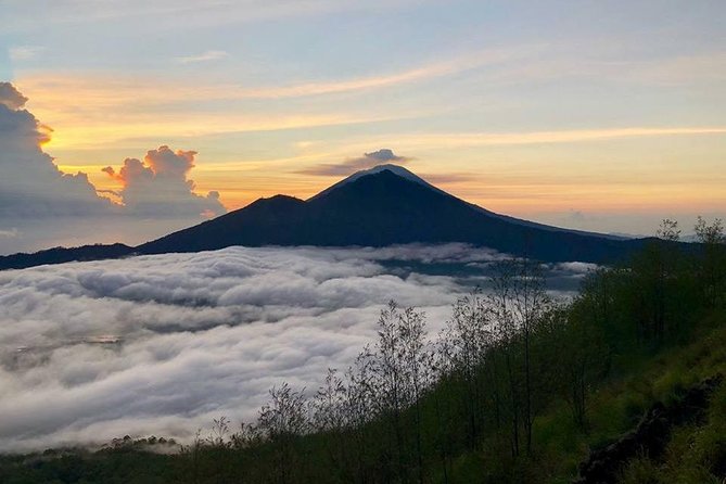 Mt Batur Sunrise Trekking Tour - Meeting your guide at Mount Batur