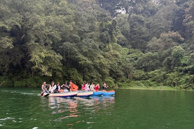 Munduk Twin Lake Jungle Trek with Sacred Forest Temples&Canoeing - The first 30 minutes: Twin Lake views and Ulun Danu
