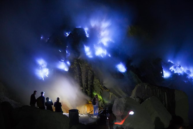 Overnight Mount Ijen Blue Fire Trek Tour From Bali (Private-All Inclusive) - Day one begins with Bali’s lakeside temple