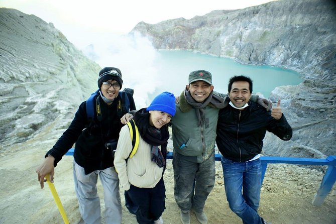 Overnight Mount Ijen Blue Fire Trek Tour From Bali (Private-All Inclusive) - The 2 a.m. Ijen trek is the main event