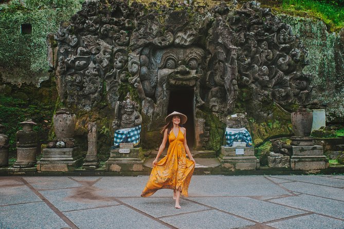 Private Day Tour: The Highlight of Ubud - Tegenungan Waterfall: a short walk and a big change of scenery