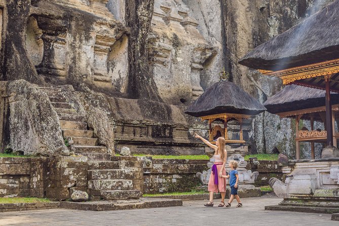 Private Full-Day Tour: Balinese Temples and Rice Terraces - Ubud Monkey Forest and its macaque residents