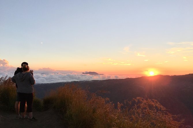 Private Mount Batur Sunset Trekking - All inclusive tour - The 15:15 trail through farms and forest