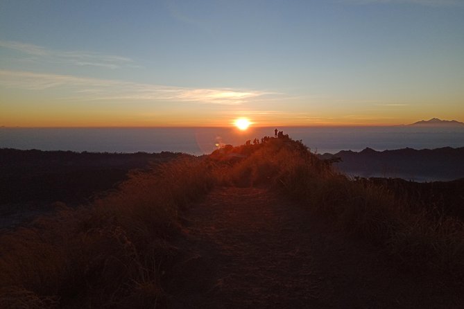 Private Mount Batur Sunset Trekking - All inclusive tour - How this sunset trek compares with a sunrise outing