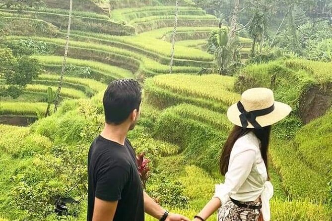 Private tour, discover the beauty of bali - Ulun Danu Beratan: Bali’s iconic lake temple
