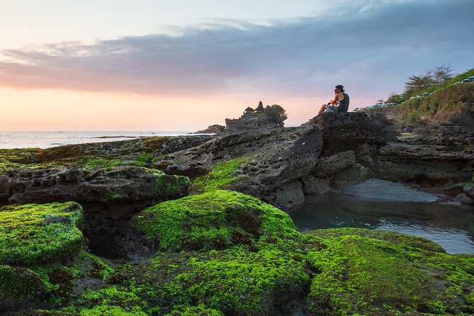 Private Tour: Full-Day Tanah Lot and Uluwatu Temples with Kecak Fire Dance Show - Uluwatu Temple and the final coastal view