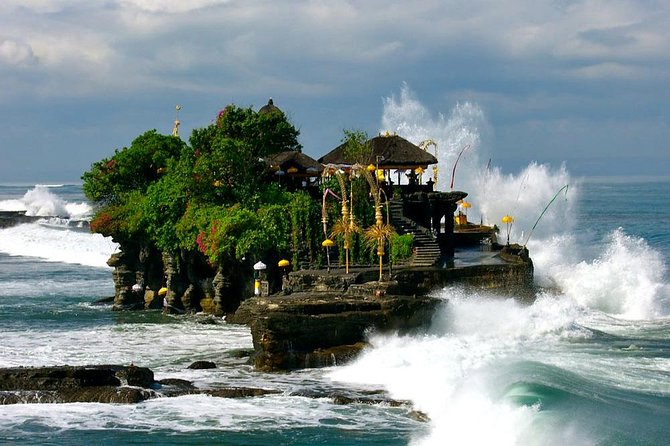 Private Tour: Full-Day Tanah Lot and Uluwatu Temples with Kecak Fire Dance Show - What the Kecak fire dance adds