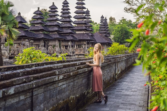 Private Tour: Tanah Lot at Sunset - Taman Ayun Temple, a calm first stop