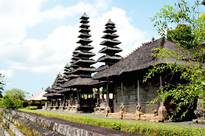 Private Tour: Tanah Lot at Sunset - Who should book this outing