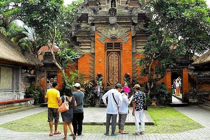Private Tour To Tibumana Waterfall, rice terraces & Jungle Swing - Tegallalang Rice Terrace and the photo stop