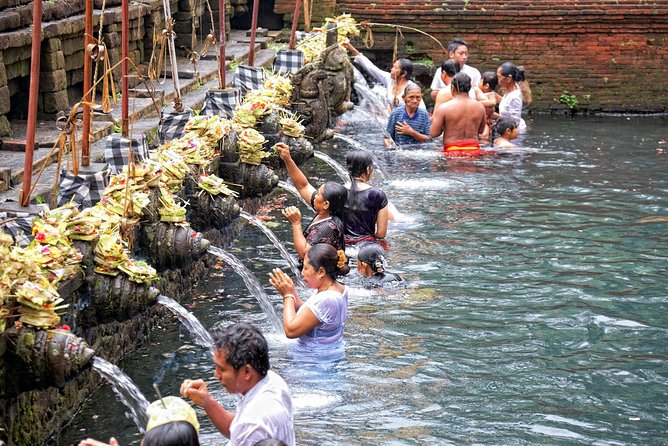 Private Tour: Ubud Highlights - Tirta Empul: a temple where water is central