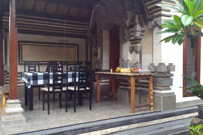 PRIVATE Ubud Market Tour & Balinese Cooking Class with Putu - Timing, comfort, and practical planning