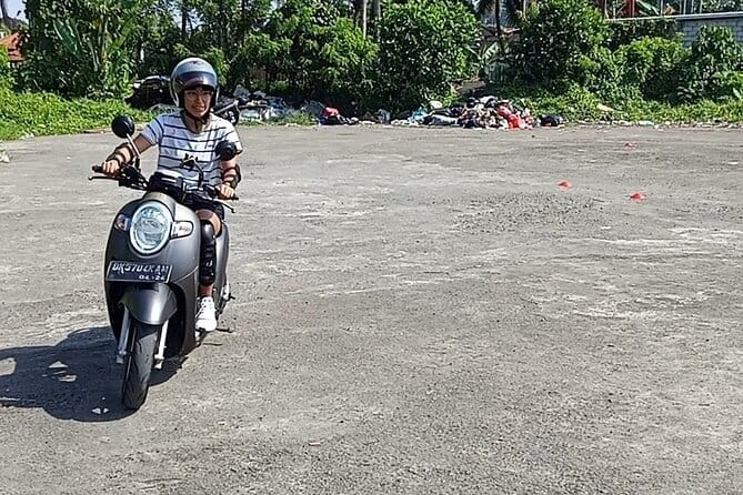 Scooter Lesson in Ubud - Who will get the most from this lesson