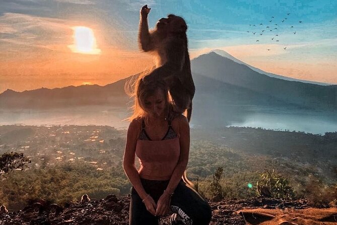 Sharing Batur Volcano Sunrise Trekking and Breakfast - Sunrise at the Mount Batur summit