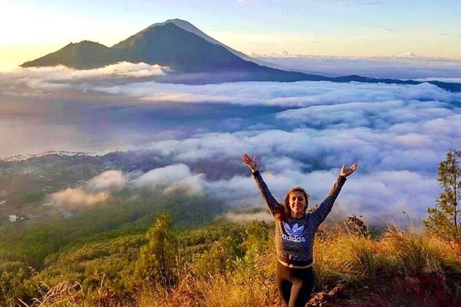 Sharing Batur Volcano Sunrise Trekking and Breakfast - The descent and natural hot springs
