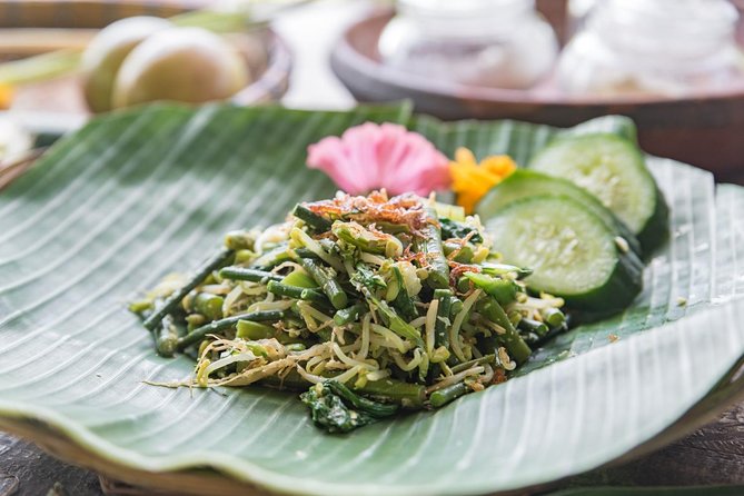 Small-Group Farm Tour & Balinese Cooking Class in Ubud with Kadek - Why the farm walk matters