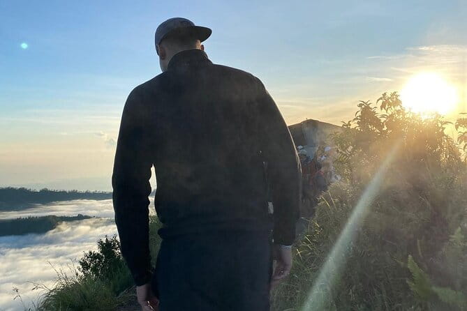 Sunrise Hike + Breakfast with Local Guide & Hotel Pickup - Segara Windhu Coffee Plantations