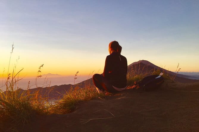 Sunrise Hike + Breakfast with Local Guide & Hotel Pickup - What private guiding changes