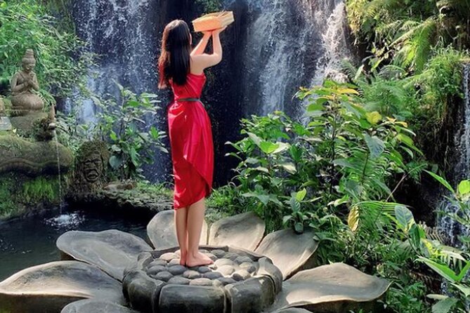 Taman Beji Griya Waterfall Tranquil Purification Ceremony - Who will get the most from this outing
