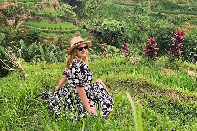 Tanah Lot And Ubud - Full Day Private Tour - Ubud Palace and the Traditional Art Market
