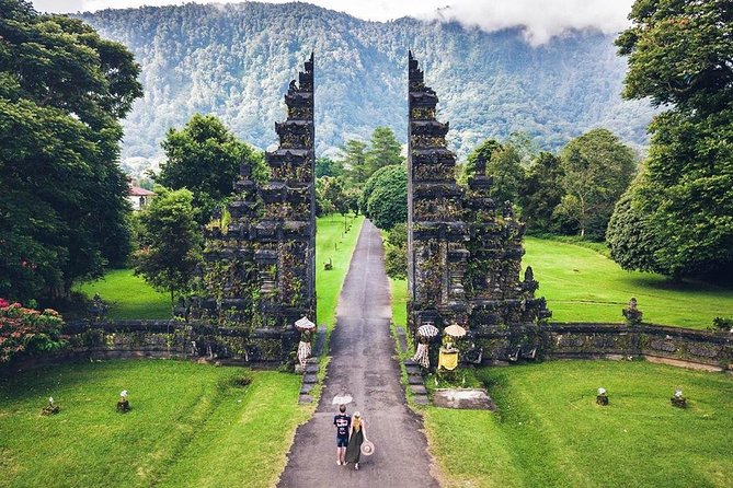 Tanah Lot - Jatiluwih (UNESCO) - Bedugul and Ulun Danu Temple Tour - Handara Gate and the photo-first stop