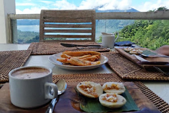 The Amora Bali Kintamani Resto with Mount Batur View - A pleasant room, with service that helps