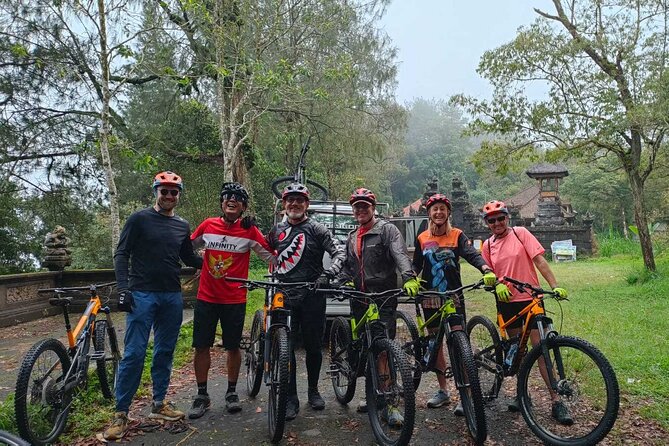 The Volcano Trail – Epic Volcano Cycling Adventure - The first descent: volcanic sand, forest, and flowing single-track