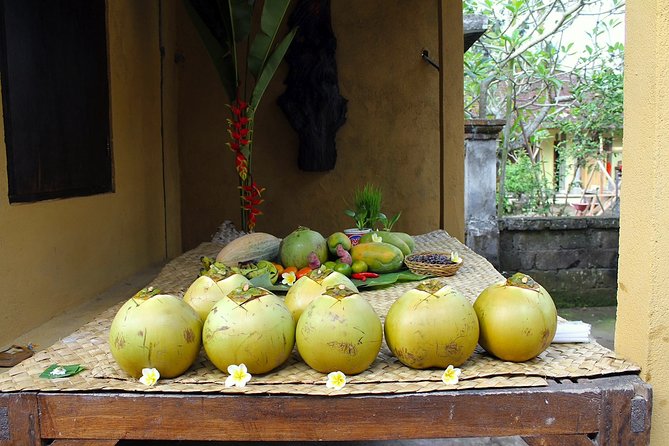 Traditional Balinese Home Dining Experience in Ubud with Putu - Why the private format matters