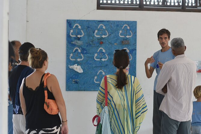 Transforming Plastic Waste A Hands On Recycling Experience - Key points at a glance