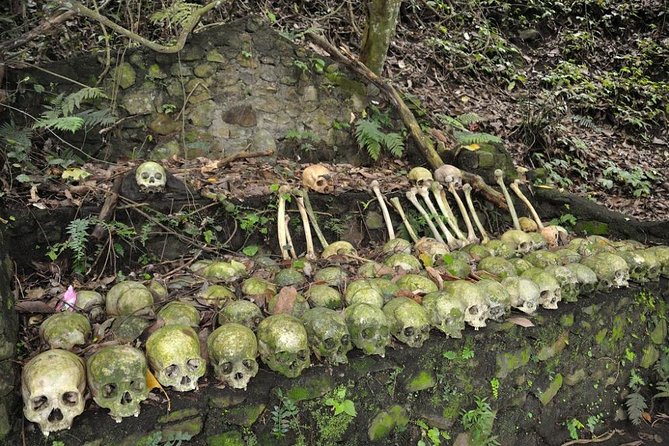 Trunyan Cemetery, Hot Spring, Penglipuran Village, and Waterfall Tour - Soaking at Batur Natural Hot Spring