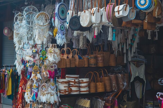Ubud Arts & Crafts Tour - Ubud: paintings, galleries, and the art market