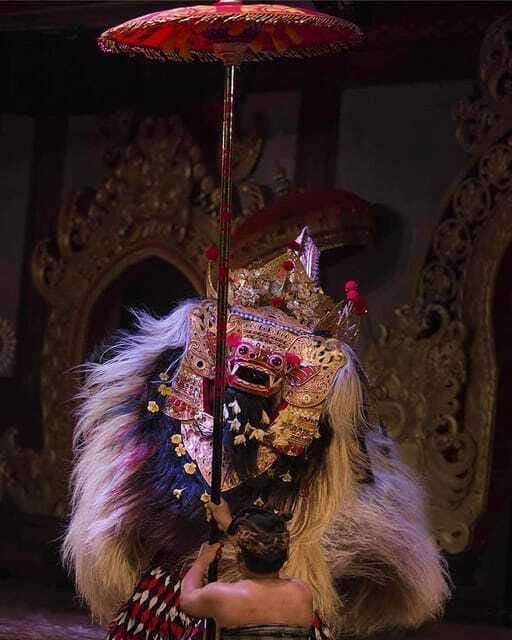 Ubud: Barong Dance and Keris Cultural Dance Show Tickets - Handling the ticket and meeting the local representative