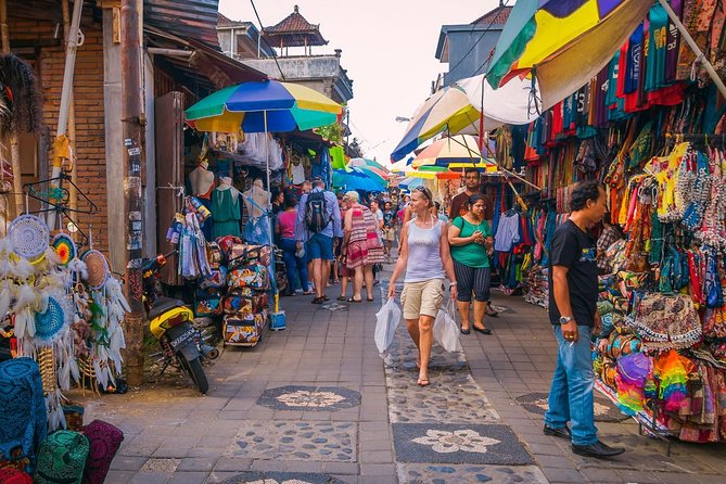 Ubud City Tour I: Monkey Forest, Ubud Palace, Art Market, and Waterfall - Browsing Ubud Traditional Art Market
