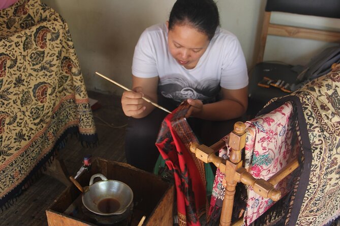 Ubud Day Tour - Top Things to do in Ubud + Local Ubud Guide - Phalam Batik and Souvenirs