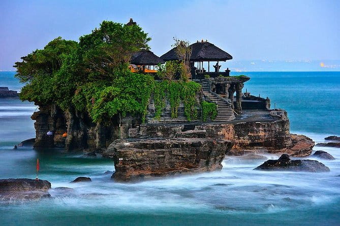 Ubud Highlights Tour ( Private All-Inclusive ) - Monkey Forest: a lively stop with an extra fee