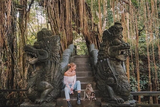 Ubud Jungle Swing - Monkey Forest - Water Temple - Waterfall - Why a private car changes the day