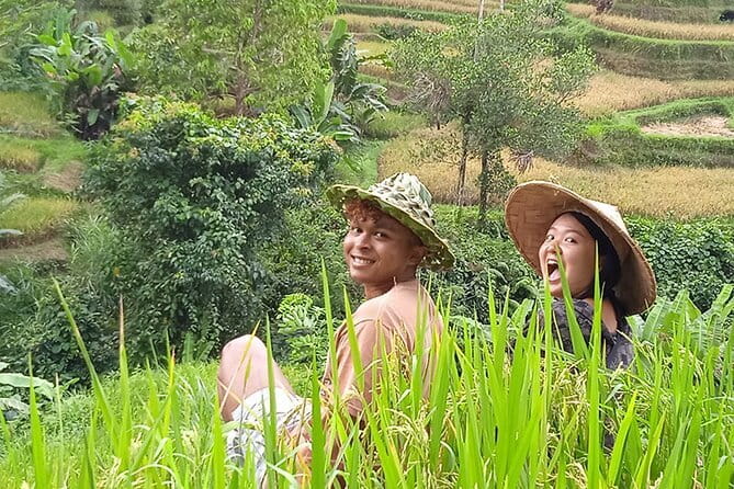 Ubud : Kintamani Downhill Cycling Tour with Lunch - A local school, temple, and family compound