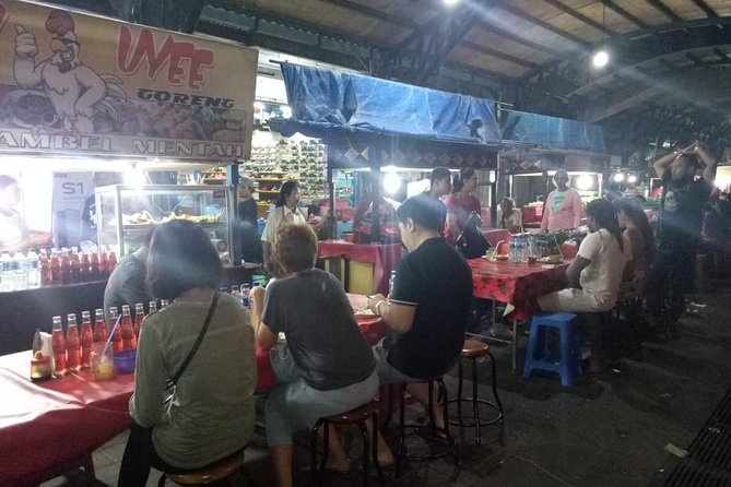 Ubud Night Traditional Market Food Tour - Starting with Balinese cakes at 6 pm