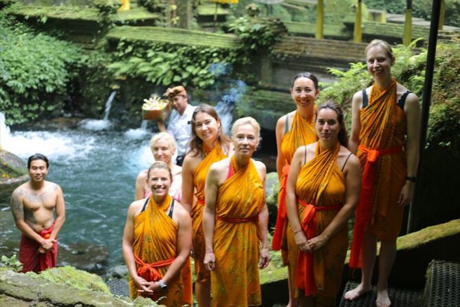 Ubud: Private Customized Highlights Tour - Ubud Palace, Saraswati Temple, and the art market