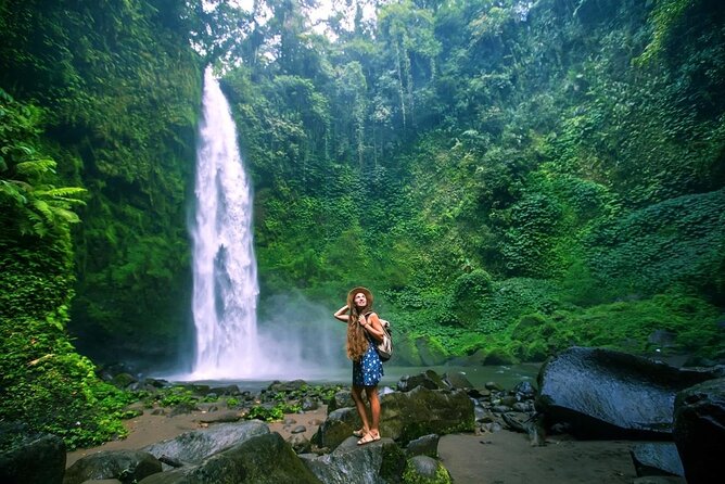 Ubud Private Tour: Waterfalls, Temple and Rice Terraces Swing - Tirta Empul, Bali’s most meaningful stop