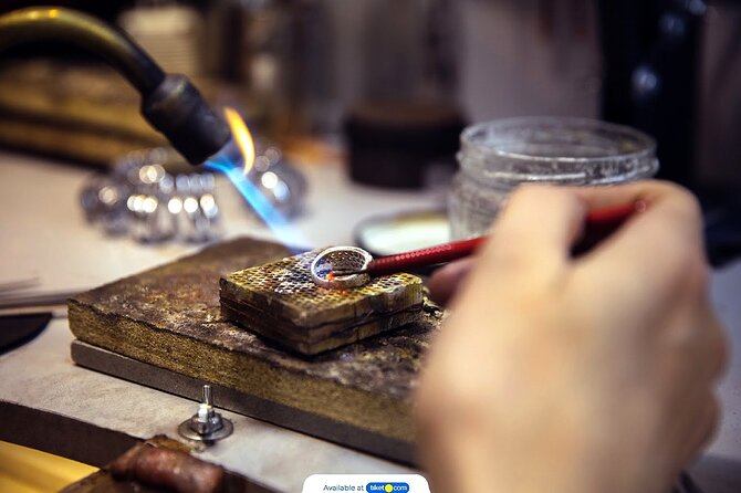 Ubud Silver Artistry Class: Create Unique Jewelry in Bali - Celuk Village and Bali’s silver tradition