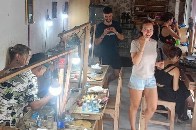 Ubud Silver Class Making Your Own Silver with 7gr of Silver - What happens at Wayan Silver Class near Ubud Palace