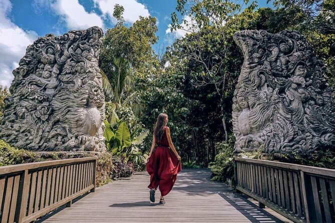 Ubud Skip the line Monkey Forest Sanctuary Ticket and Guided Tour - Entering Ubud’s forest through a cave-like passage